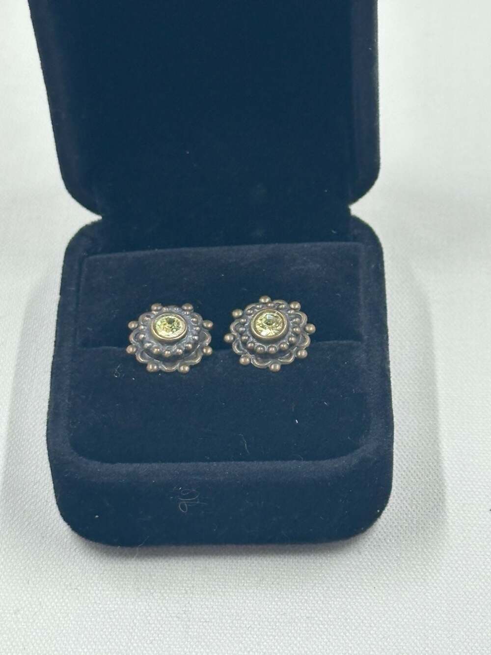Vintage Sorrelli Yellow Crystal Floral Stud Earrings Antiqued Gold Tone